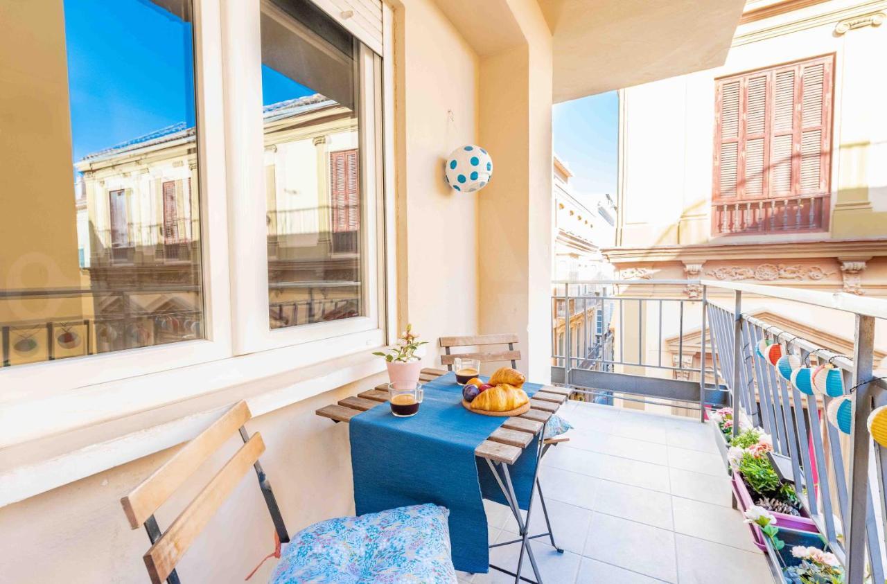 Cosy Flat With Private Balcony - Historic Center By Rems Apartman Málaga Kültér fotó